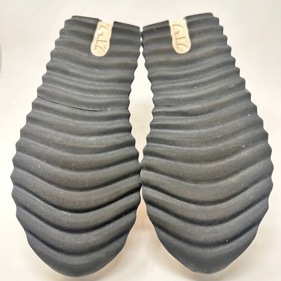 Womens Nike Air Max Dawn Shoes SZ 9 White Orange DZ4441-100 Casual Gym Running - Picture 13 of 15